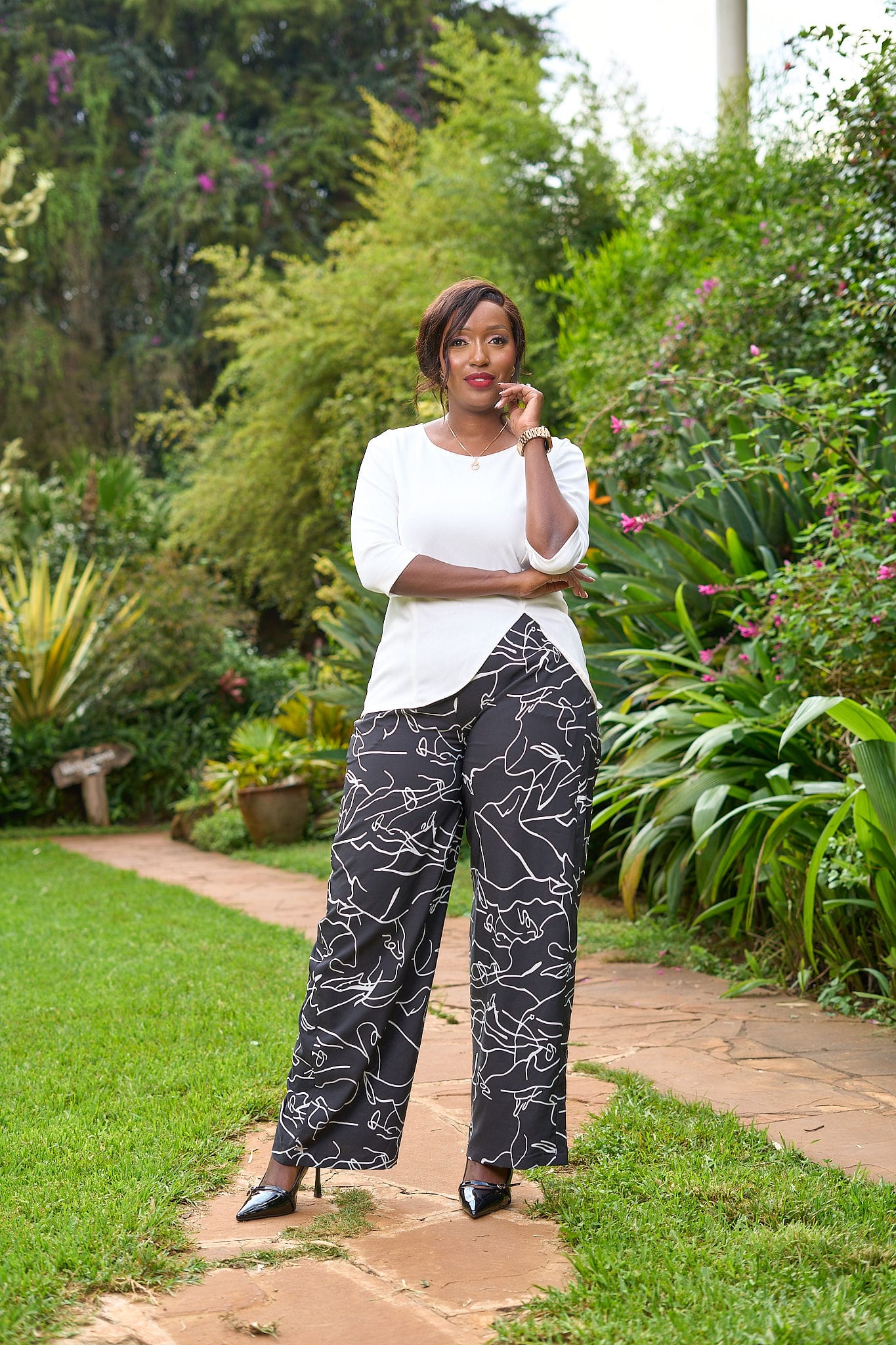 Kakiba Collections Chic Black and White Set